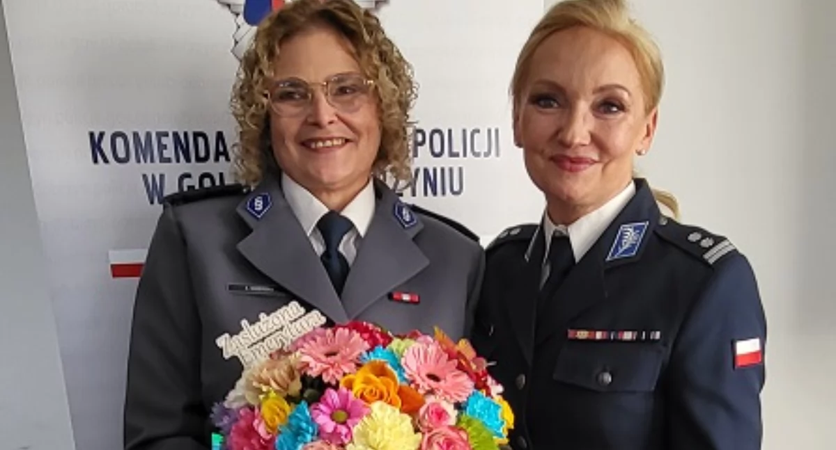 Komunikaty i profilaktyka, Emerytura latach służby policji - zdjęcie, fotografia