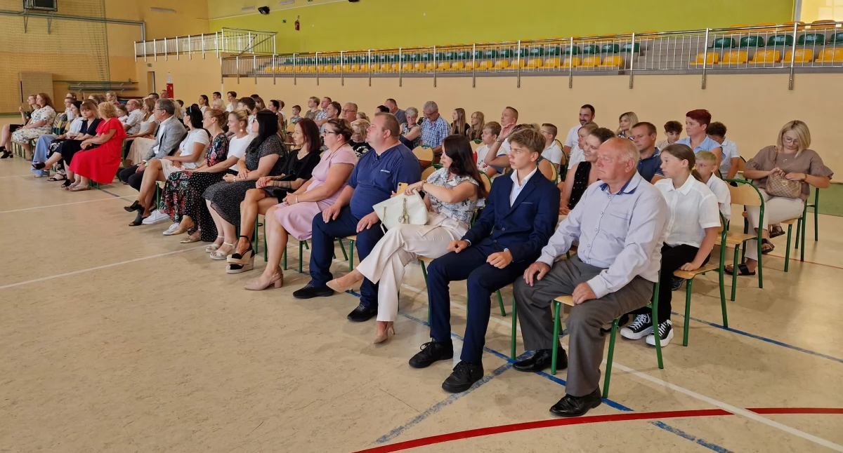 Wydarzenia lokalne, Korony Gminy rozdane [zdjęcia] - zdjęcie, fotografia