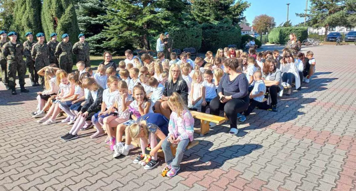 Edukacja, patronem sześciu [zdjęcia] - zdjęcie, fotografia