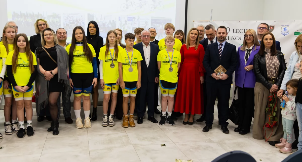 Kolarstwo, Cyklista Zbójno - zdjęcie, fotografia