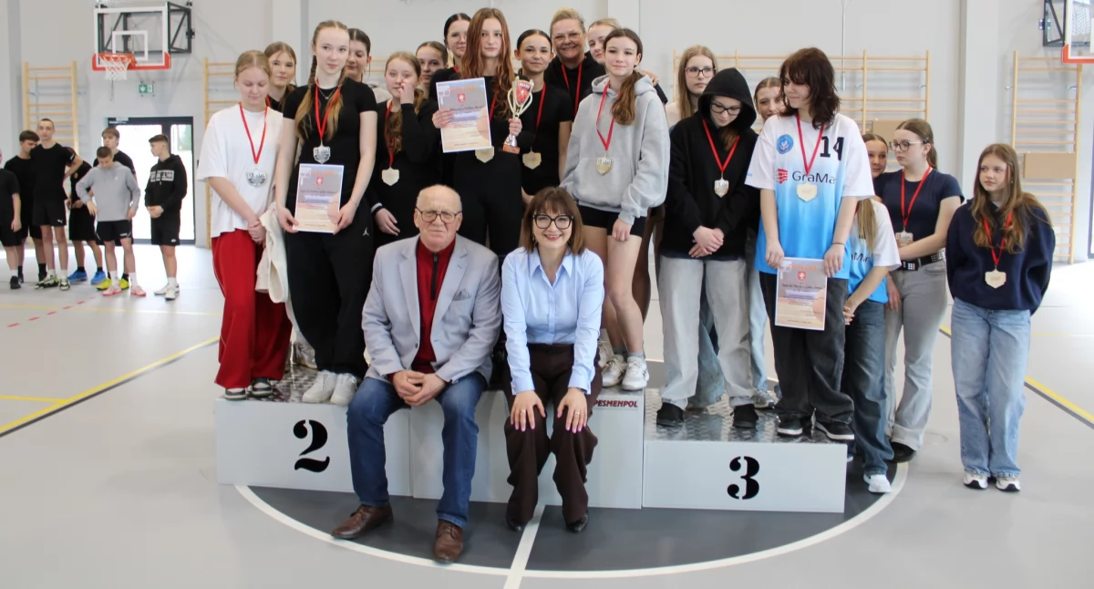 Edukacja, Mistrzowie kosza - zdjęcie, fotografia