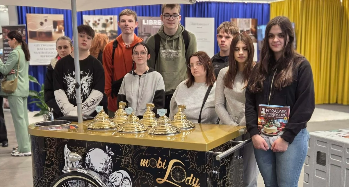 Edukacja, Zdobywają wiedzę również targach - zdjęcie, fotografia