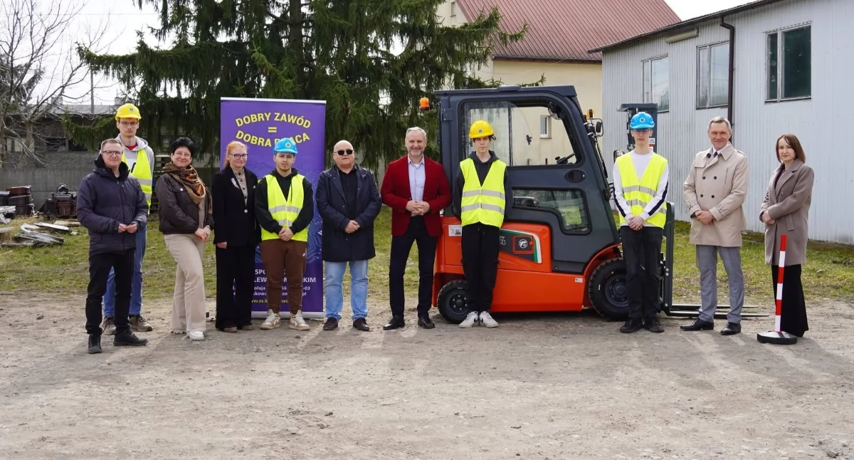 Edukacja, Sprzęt logistyków - zdjęcie, fotografia