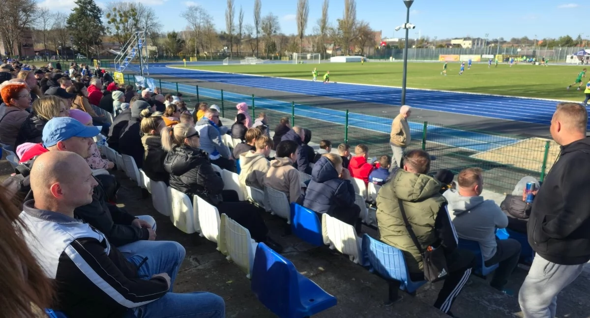 Piłka nożna, punkty meczach Drwęcy - zdjęcie, fotografia