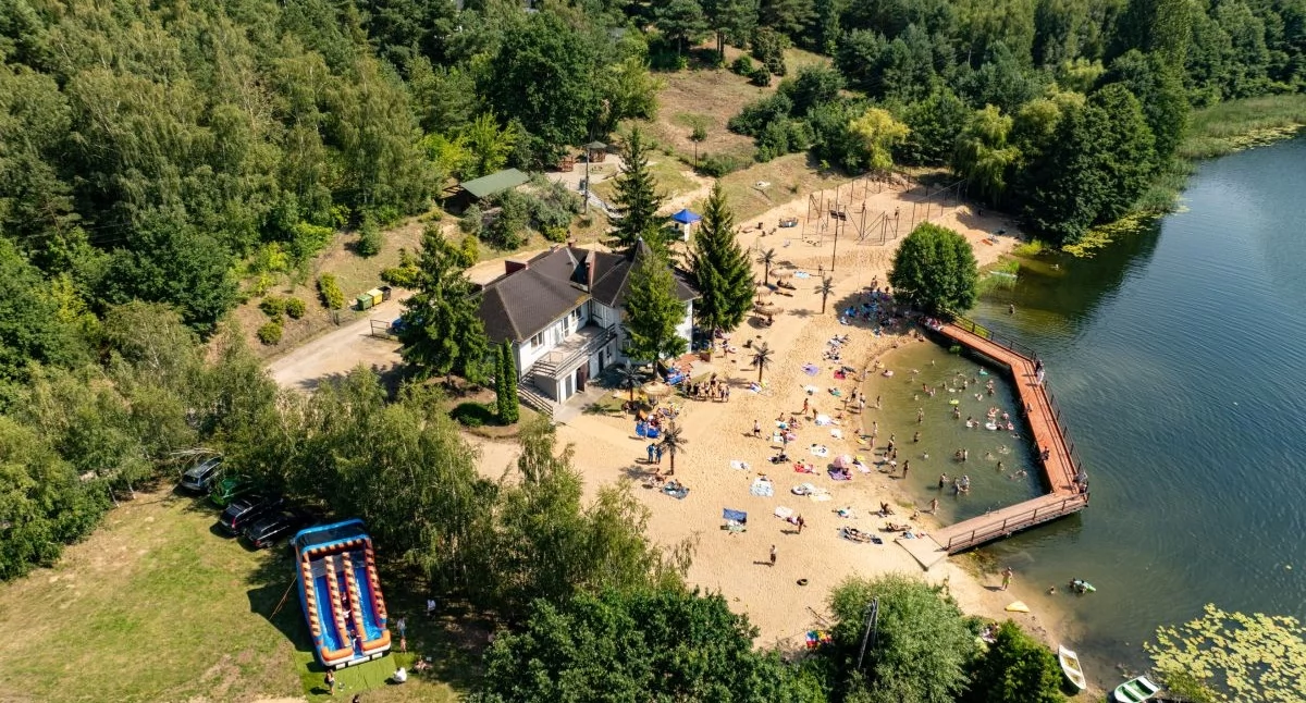 Inwestycje, Miejsce wypoczynku rekreacji jeziorem Grodno gotowe - zdjęcie, fotografia