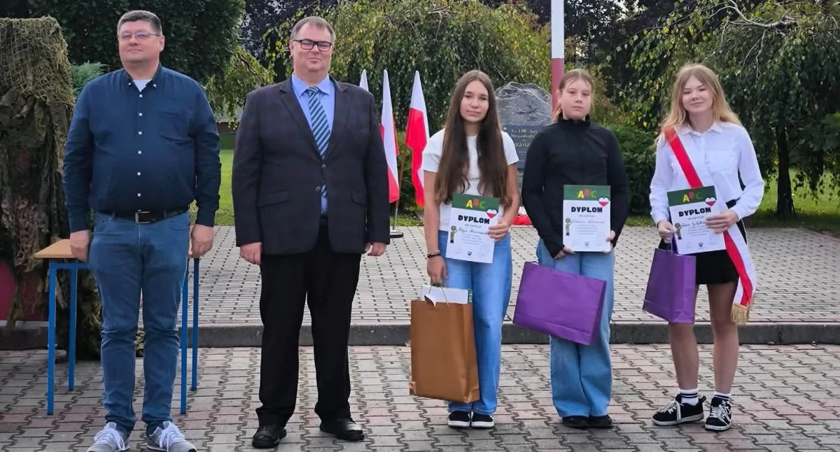 Edukacja, Ósemka patrona - zdjęcie, fotografia