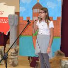 W konkursie pieśni patriotyczno-religijnej wystartowali przedstawiciele szkół z gminy...