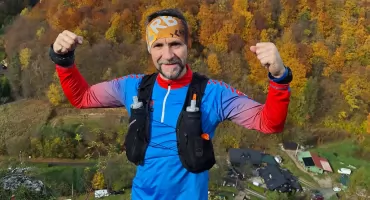 Biega, bo kocha to robić