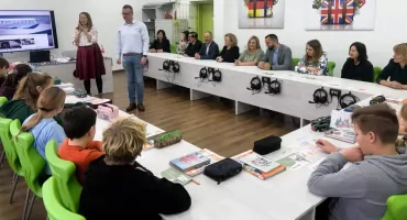 Rok 2025 – inwestycje w przyszłość edukacji w gminie Radomin