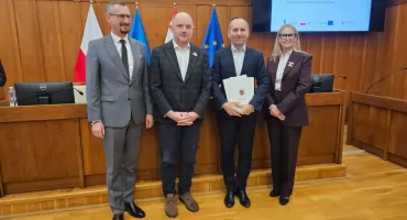 Miliony na starówkę, boisko i plac zabaw