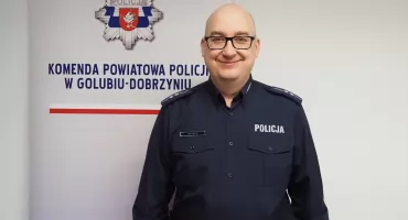 Policjanci jak strażacy. Weszli do zadymionego budynku, a tam...